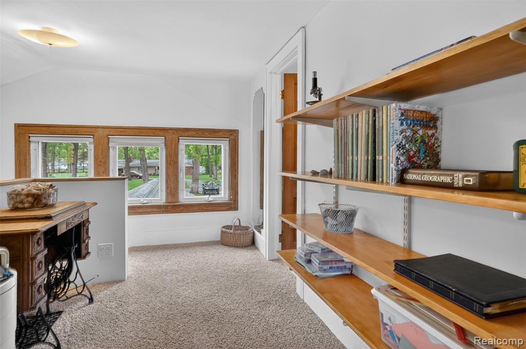 3961 Lakewood Drive, Waterford, MI 48329 — Photo 17