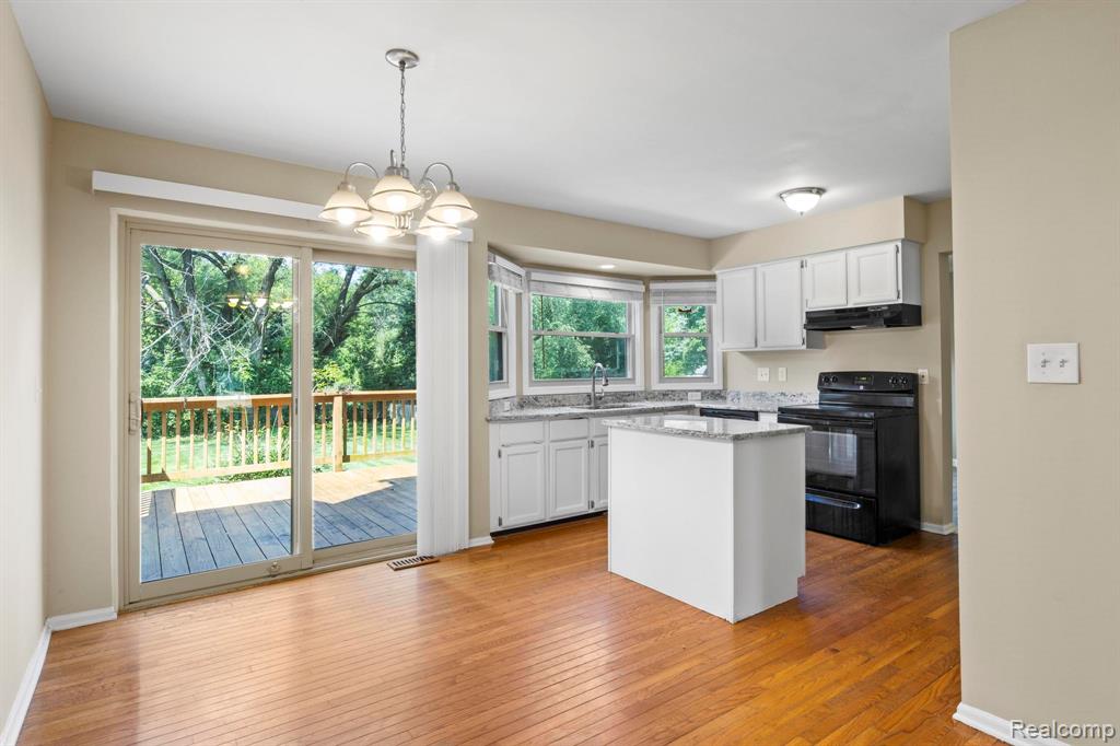 1709 Weyhill Drive, Wixom, MI 48393 — Photo 12