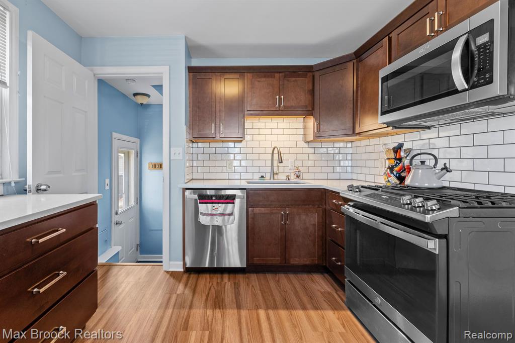 490 ROTH Boulevard, Clawson, MI — Photo 9