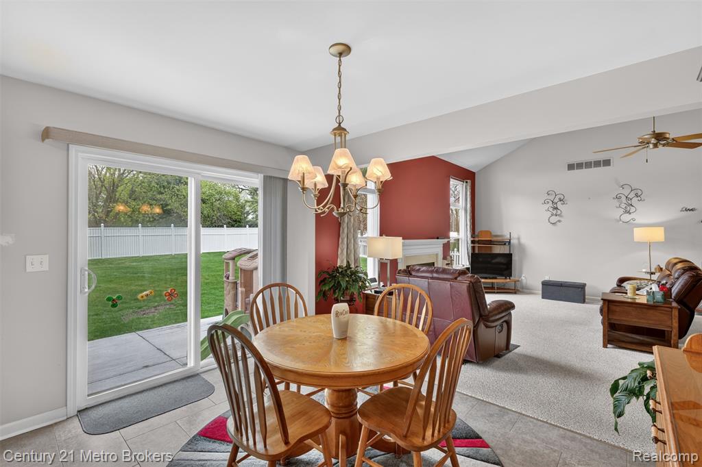 5265 Genesee Oaks Court, Grand Blanc, MI 48439 — Photo 17
