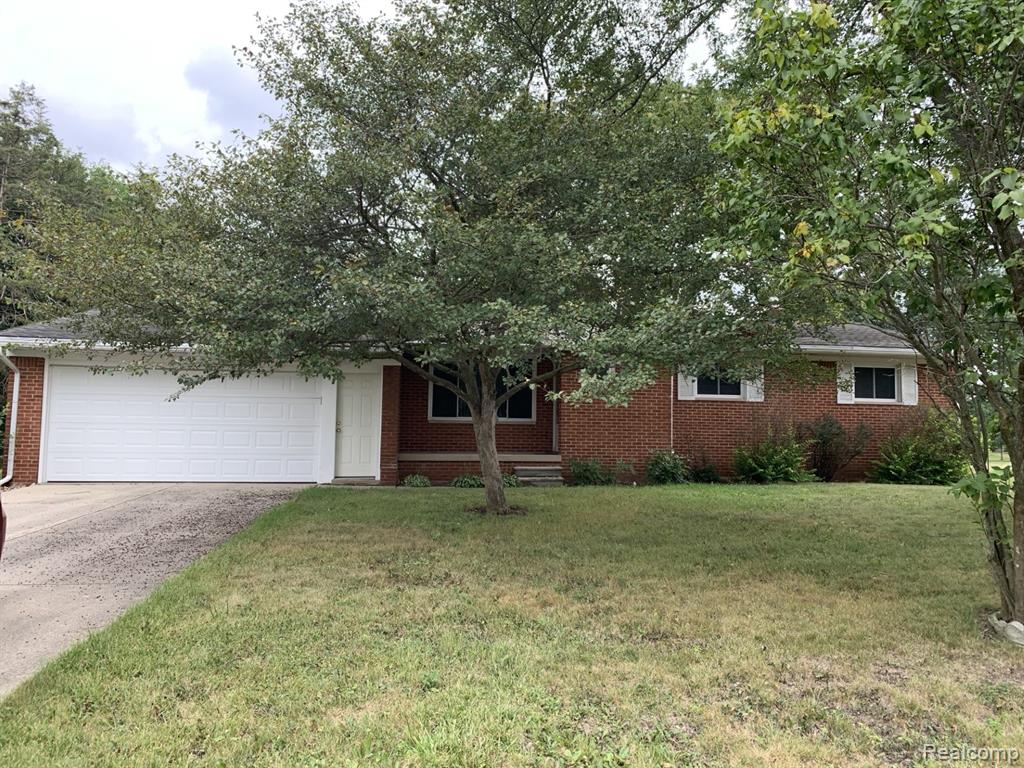 9097 Ann Maria Boulevard, Grand Blanc, MI 48439