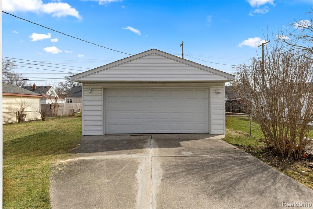 6872 Lathers Street, Garden City, MI — Photo 35