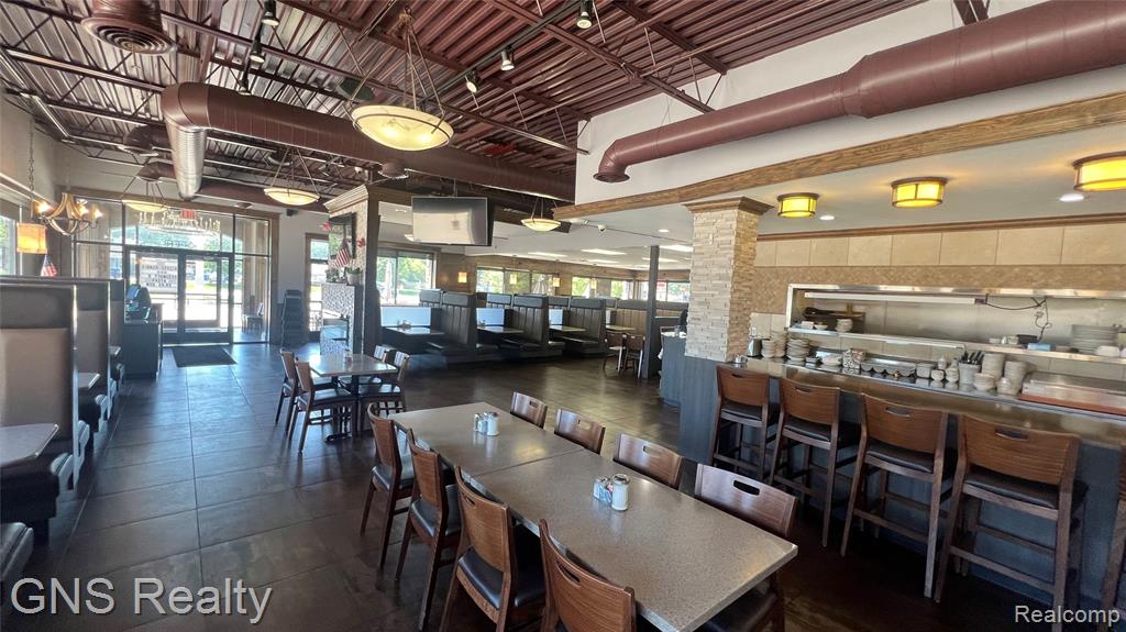 3364 Rochester Rd, Troy, MI 48083 — Photo 15