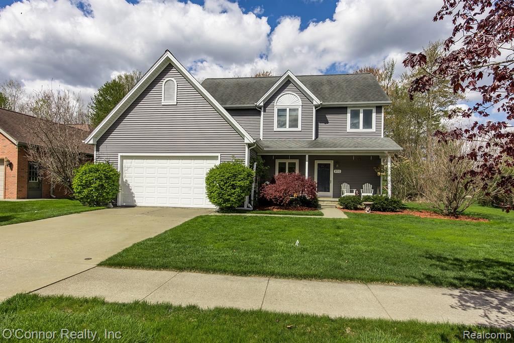 910 Hunter Court, Marysville, MI 48040 — Photo 40