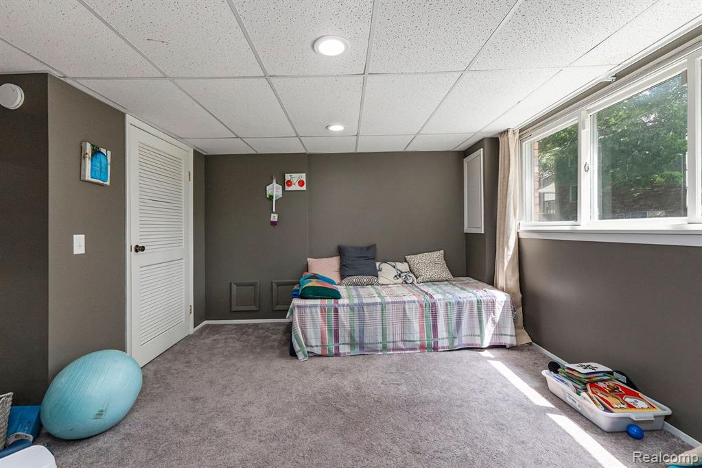 4077 JUSTIN Court, Bloomfield Hills, MI 48302 — Photo 17