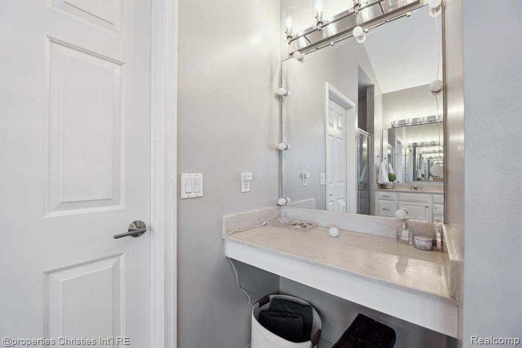45933 TOURNAMENT Drive, Northville, MI 48168 — Photo 48