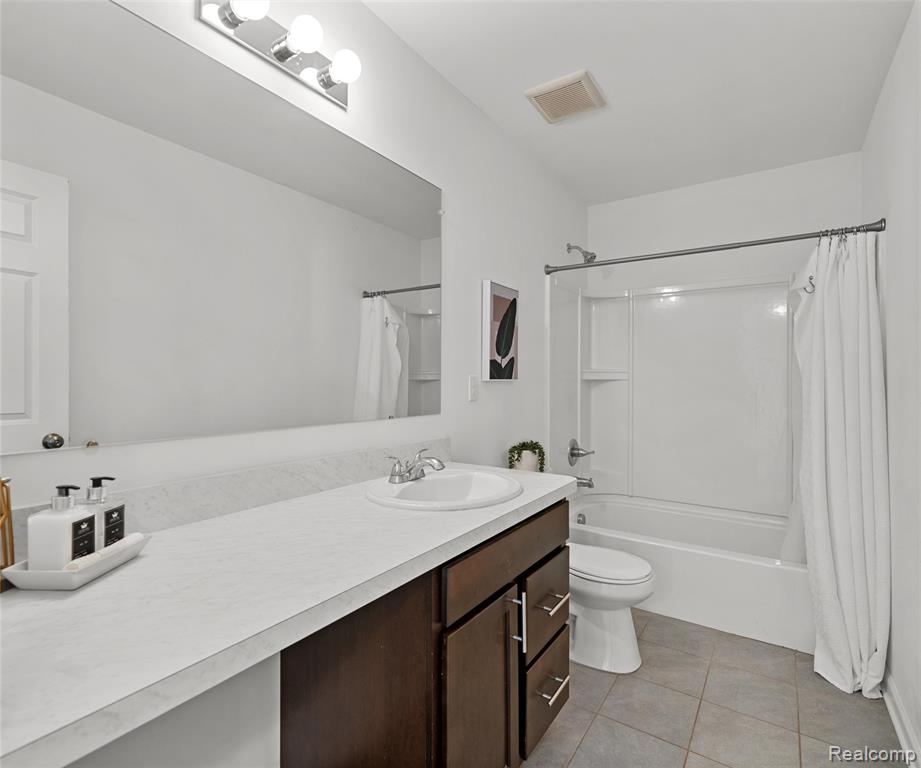 6210 S Trailwoods Drive, Ann Arbor, MI 48103 — Photo 49