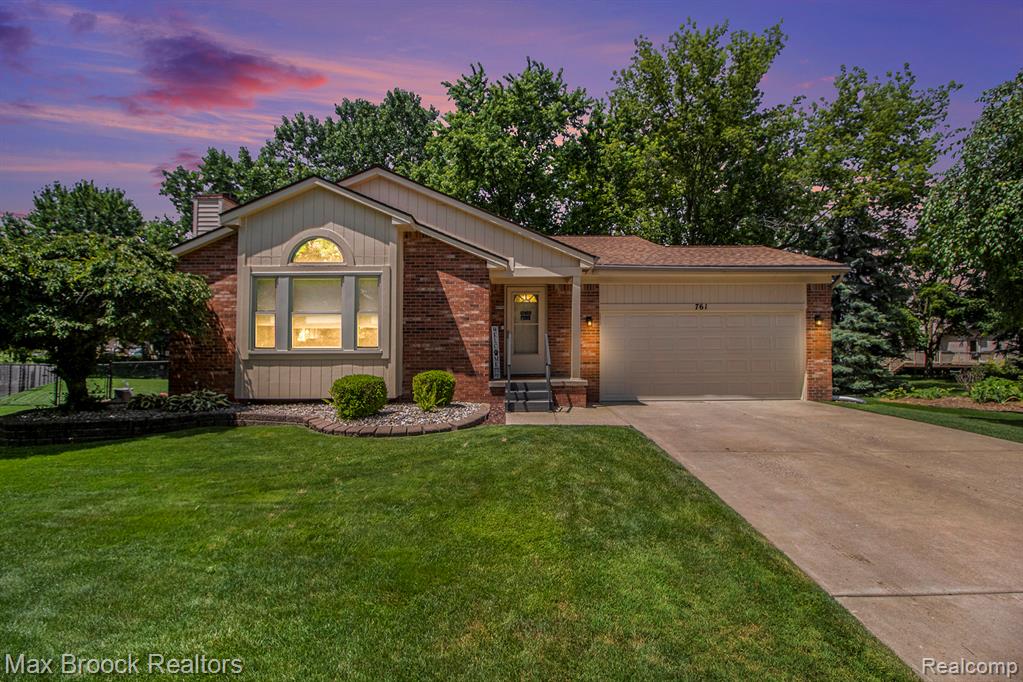 761 Stoney Drive, South Lyon, MI 48178 — Photo 39