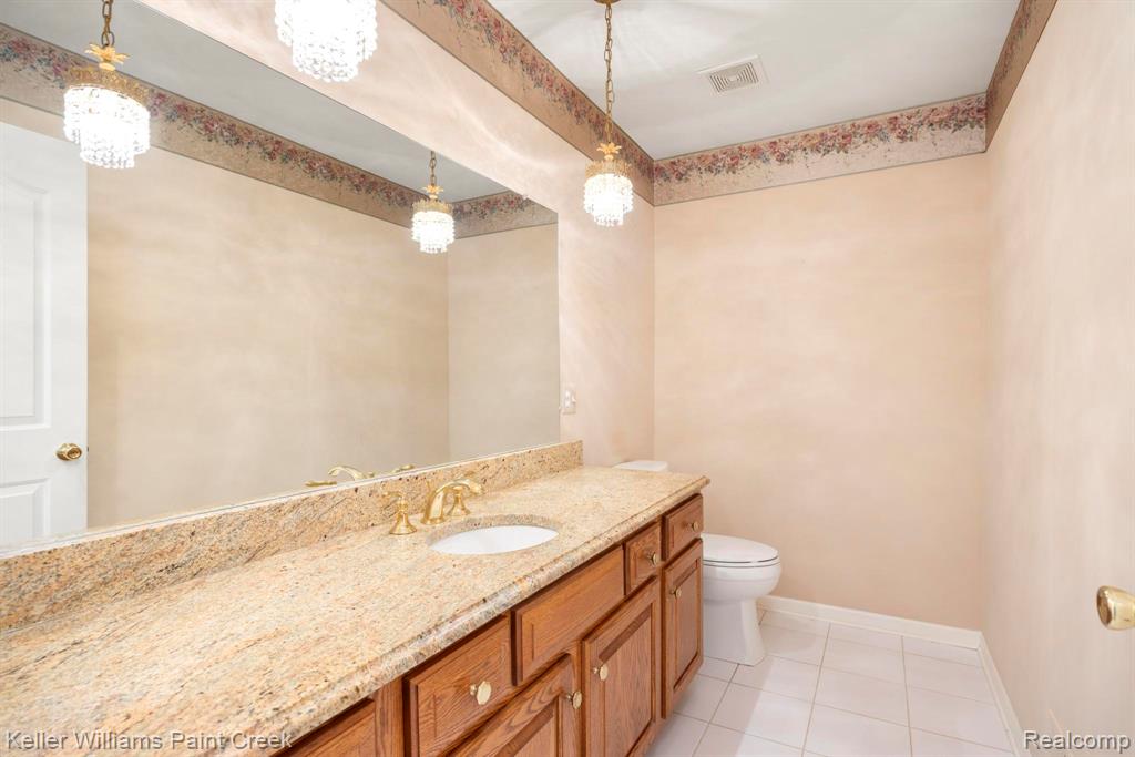 54710 Bellingham Drive, Utica, MI 48316 — Photo 19