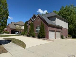 4853 Vinewood Drive, Sterling Heights, MI 48314 — Photo 2