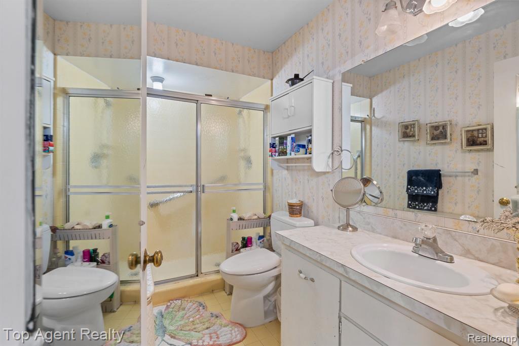 27557 W Echo Valley, 153, Farmington Hills, MI 48334 — Photo 21