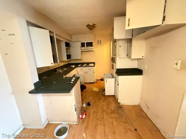 4302 Huckleberry Lane, Flint, MI 48507 — Photo 9