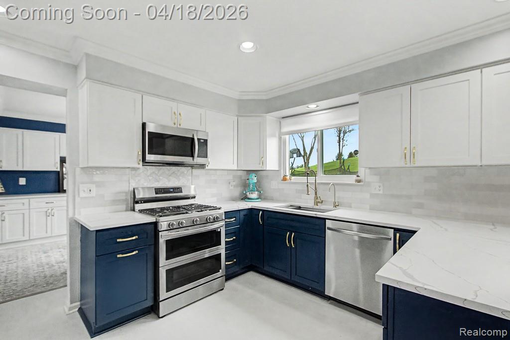 523 Dorchester Way, Milford, MI 48381 — Photo 10