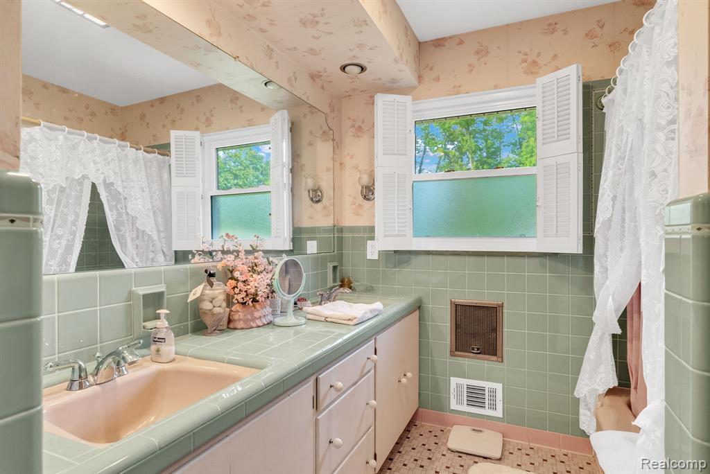 4320 Mar Moor Drive, Lansing, MI 48917 — Photo 18