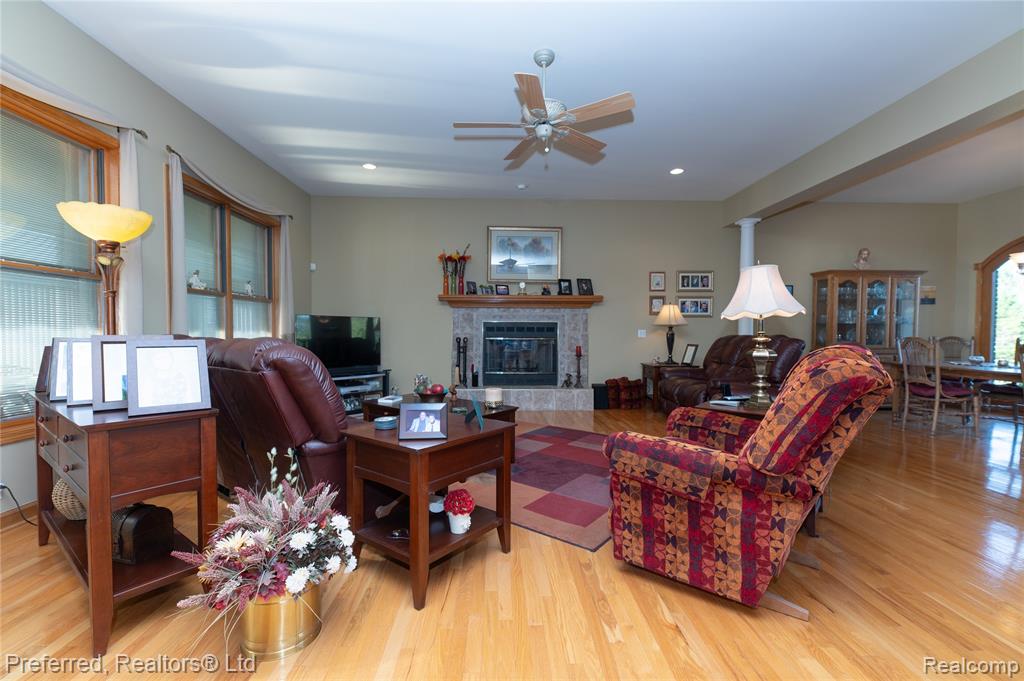 9769 Fawnwood Drive, Carleton, MI 48117 — Photo 7