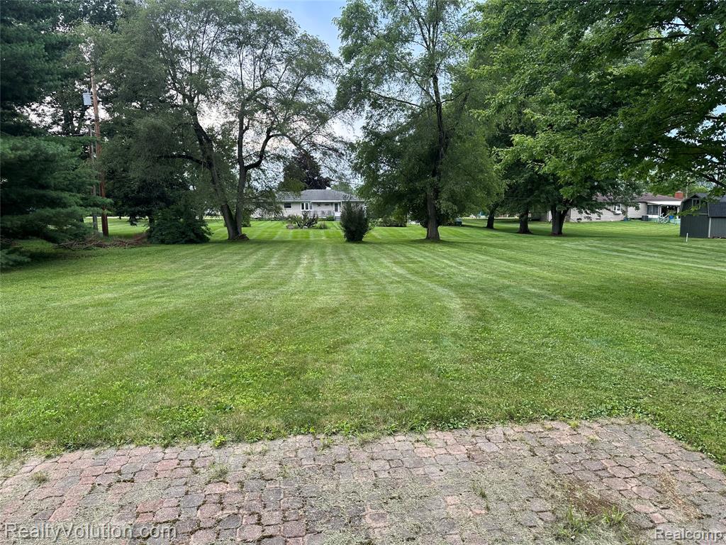 2053 Lillian Drive, Lapeer, MI 48446 — Photo 16