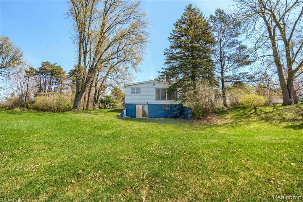 1325 E Barnes Lake Road, Columbiaville, MI 48421 — Photo 30