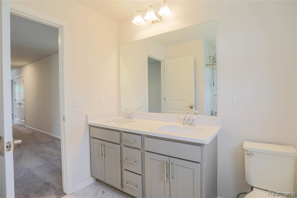 13101 Valencia Drive, Utica, MI 48315 — Photo 20