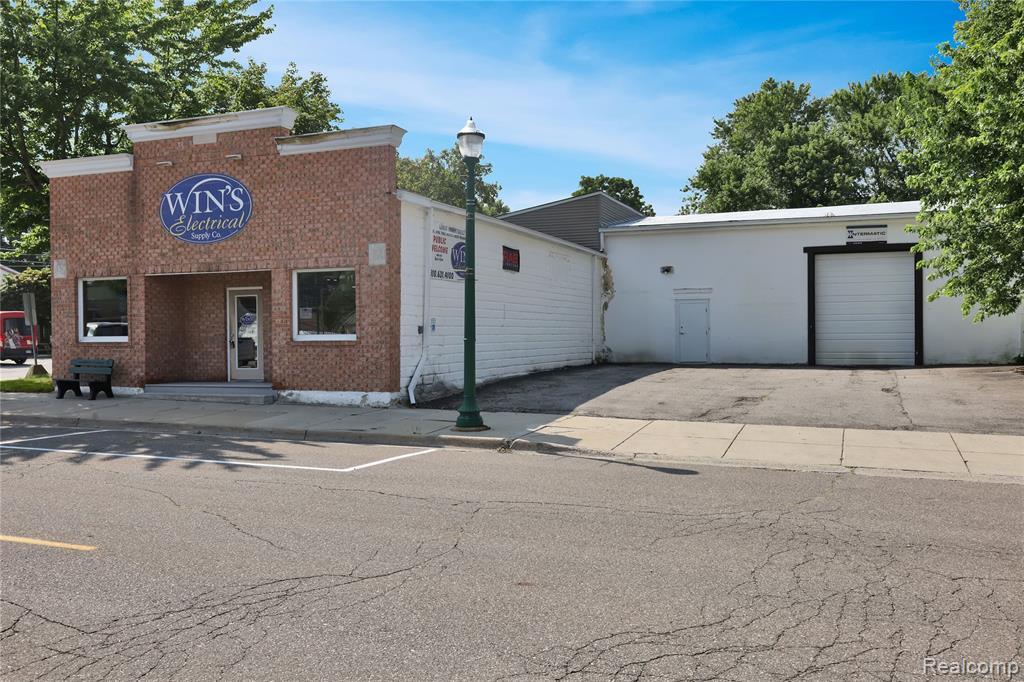 141 W Main Street, Otisville, MI 48463 — Photo 2