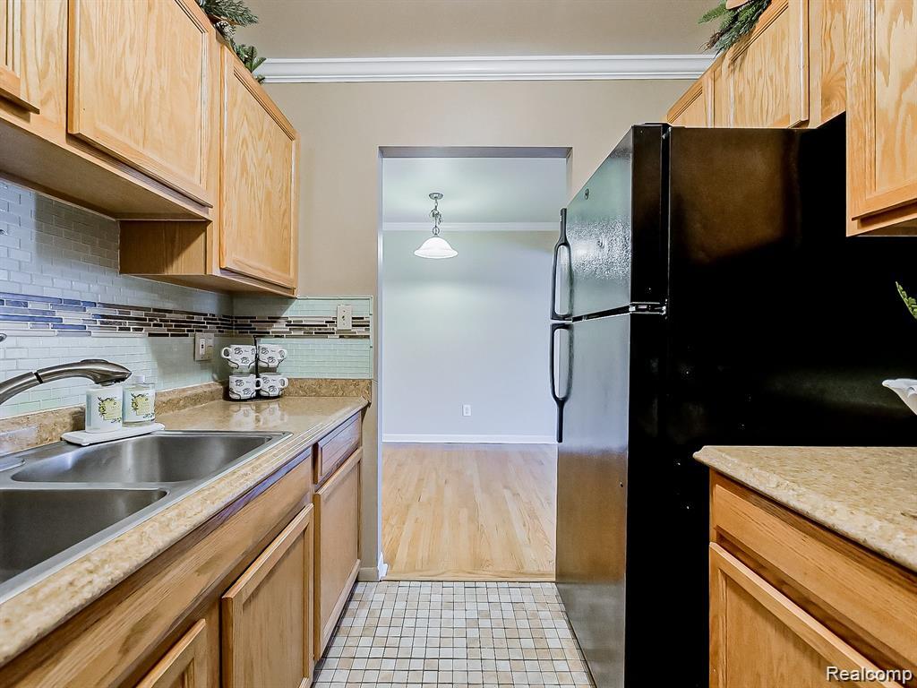 525 Fairbrook Street, 203, Northville, MI 48167 — Photo 10