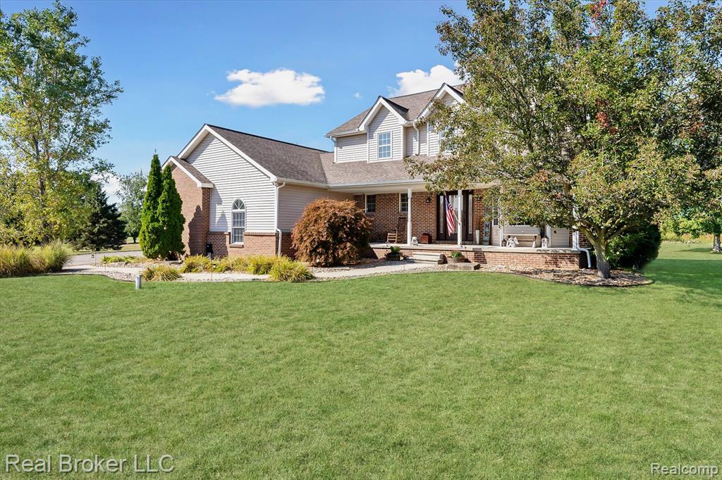 6097 High Valley Drive, White Lake, MI 48383 — Photo 2