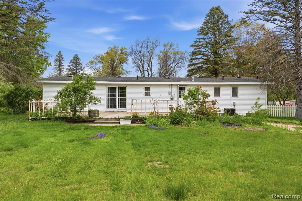 43625 Harris Road, Belleville, MI 48111 — Photo 37