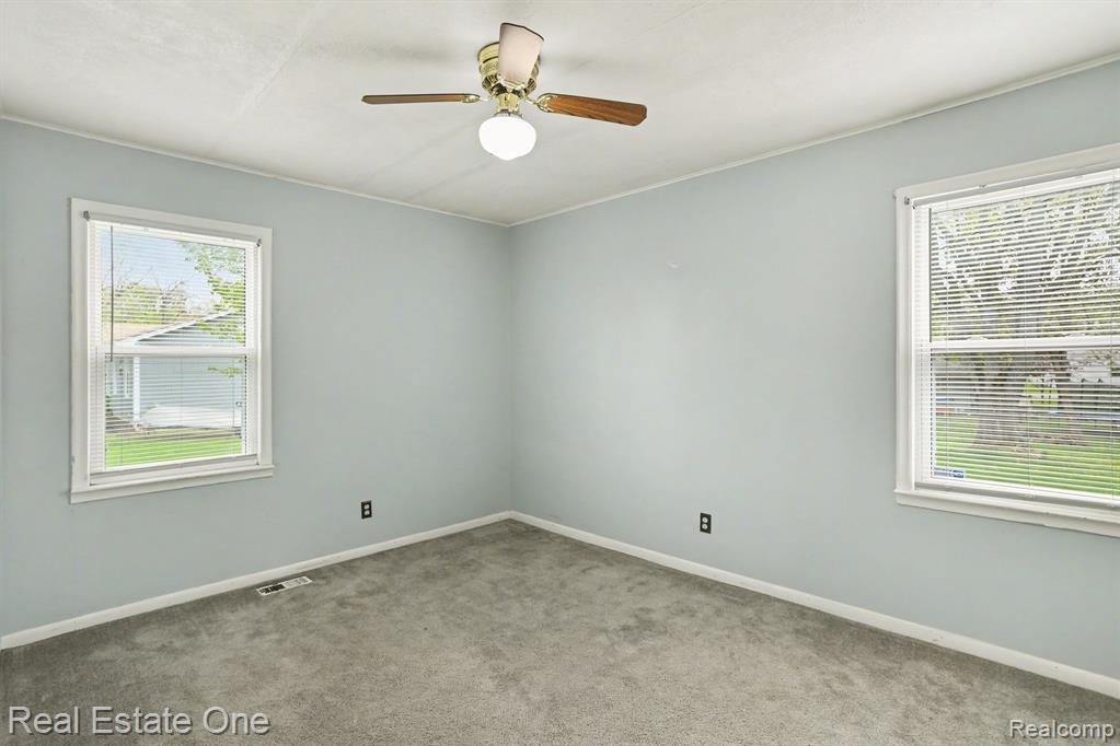 206 Steadfield Street, Commerce Twp, MI 48382 — Photo 12