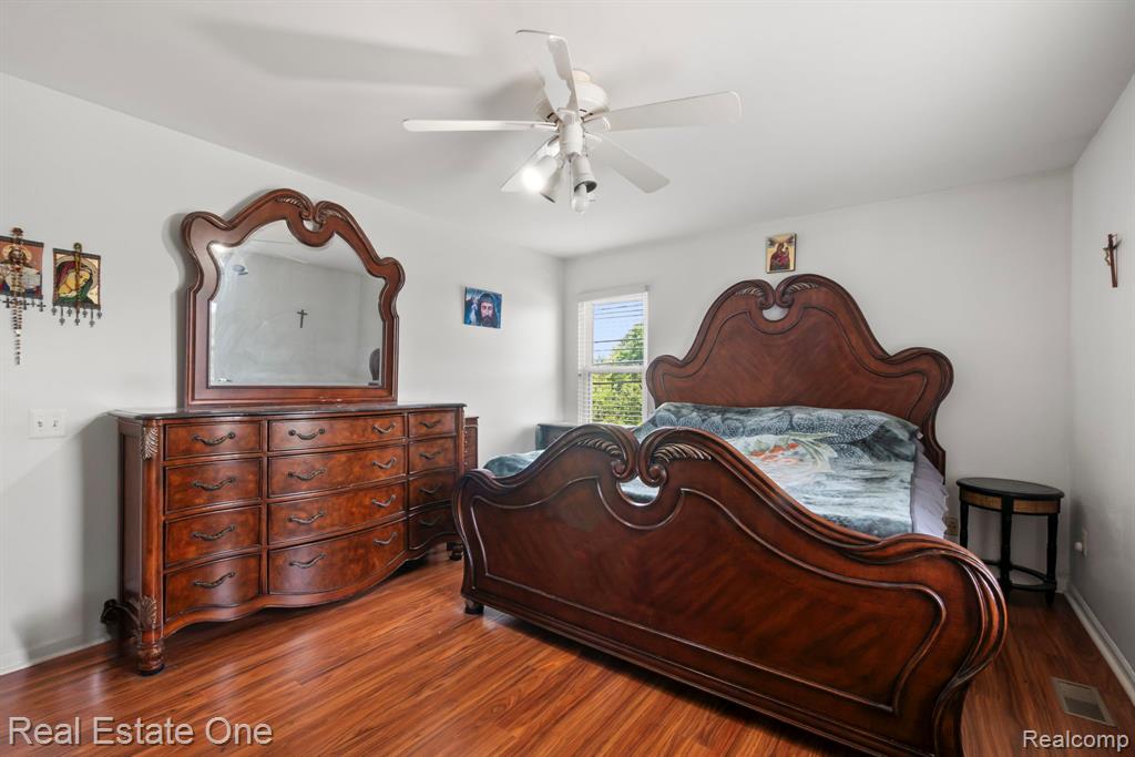 5510 Greenbriar Drive, West Bloomfield, MI — Photo 30
