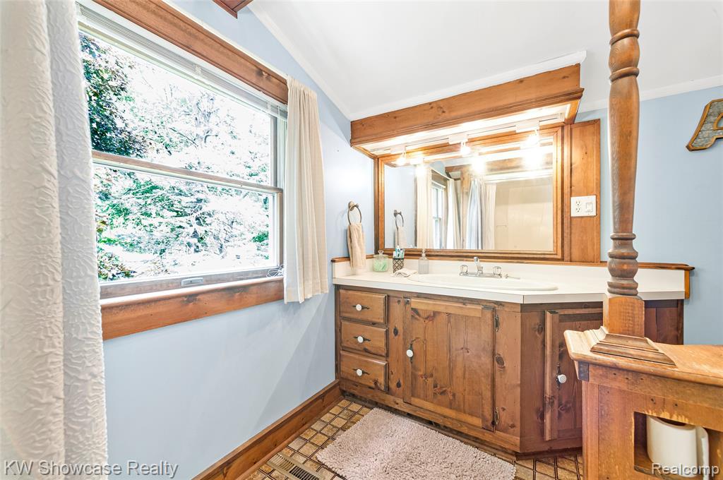 3980 Spencer Terrace, West Bloomfield, MI 48323 — Photo 45