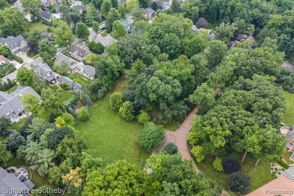 590A DUBUAR Street - Photo 2