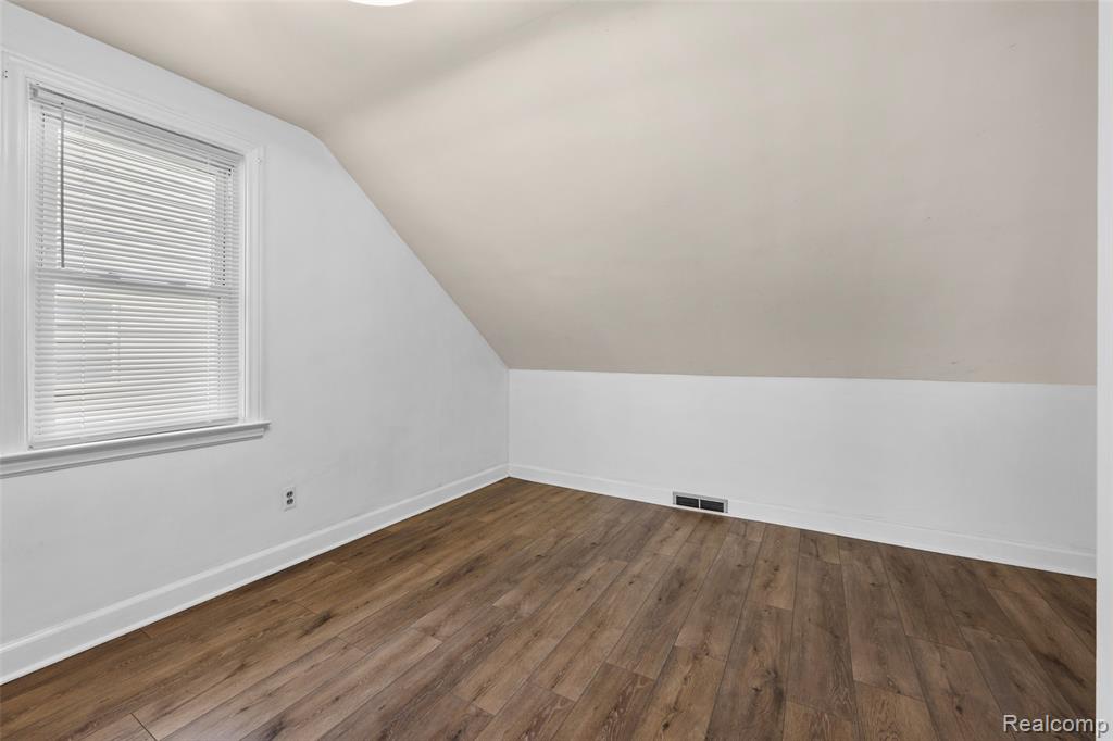 1629 E Elza Avenue, Hazel Park, MI 48030 — Photo 30