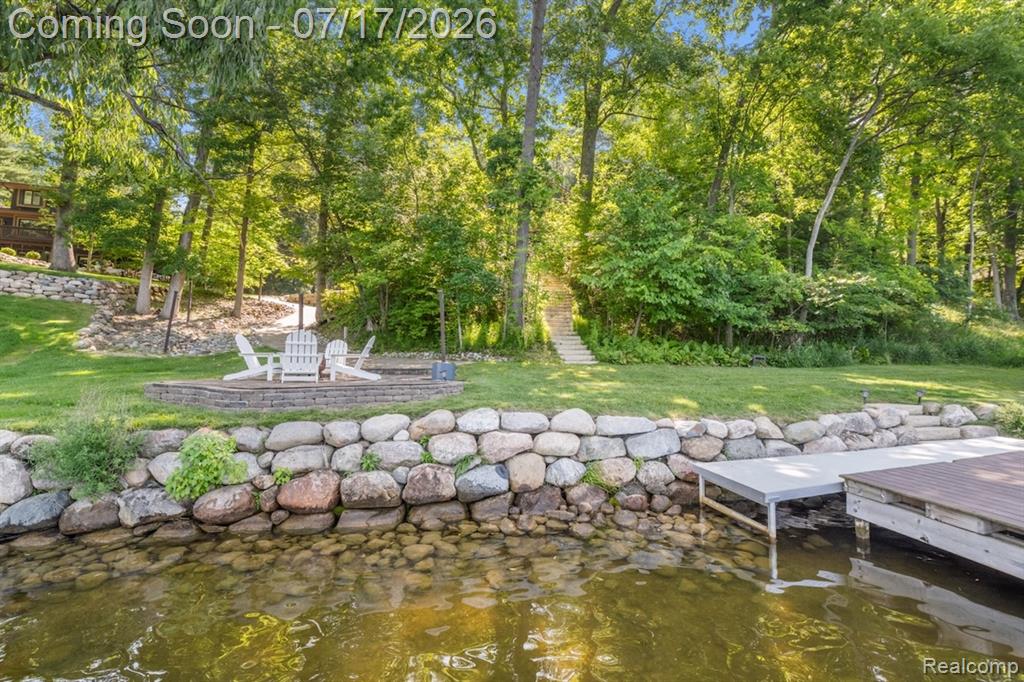 7375 Parkwood Drive, Fenton, MI 48430 — Photo 41