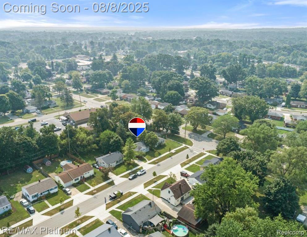 708 Elmwood Drive, Fenton, MI 48430 — Photo 4