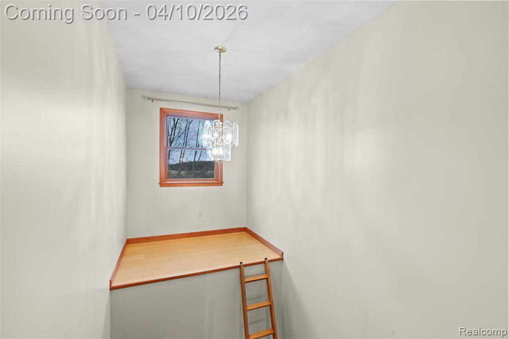 6490 E Coldwater Road, Flint, MI 48506 — Photo 27