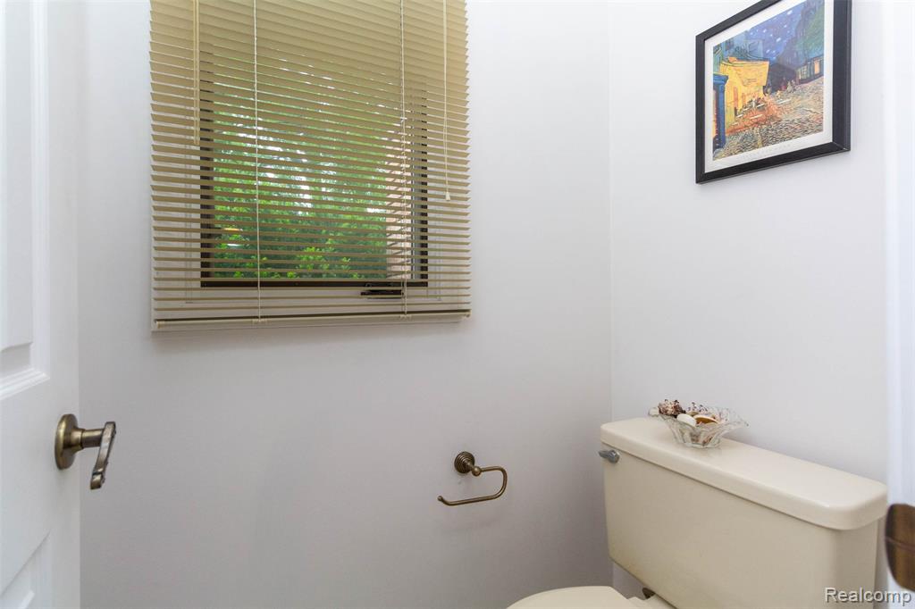 5423 HAUSER Way, West Bloomfield, MI 48323 — Photo 43