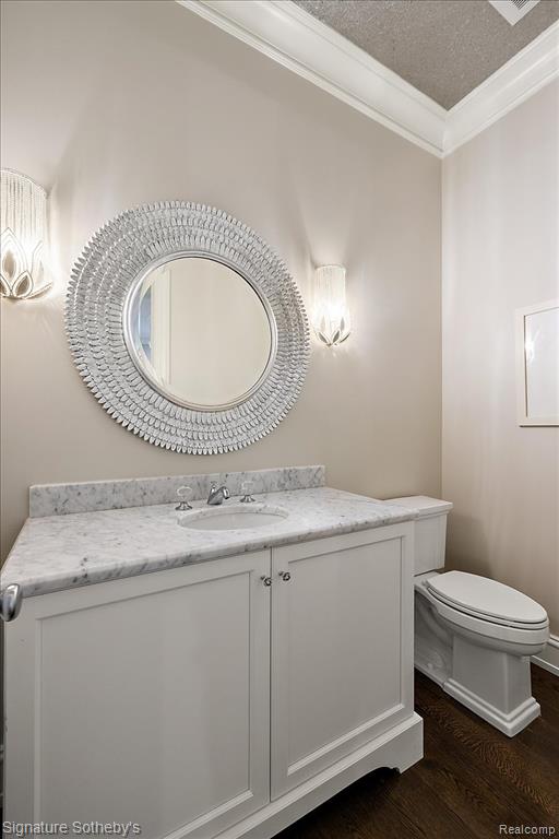 200 Woodland Villa Court, Birmingham, MI 48009 — Photo 24