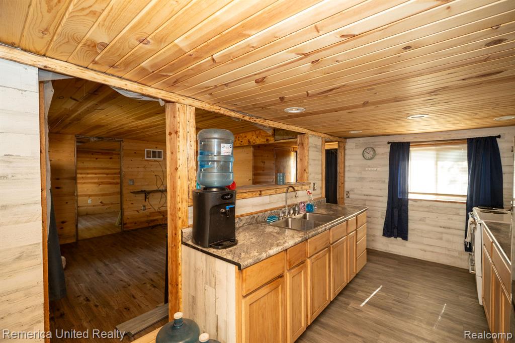 106 Devonshire Drive, Prudenville, MI 48651 — Photo 21