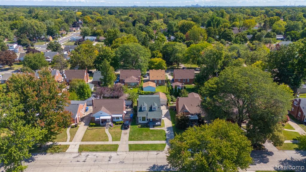 8128 Grayfield Street, Dearborn Heights, MI 48127 — Photo 11
