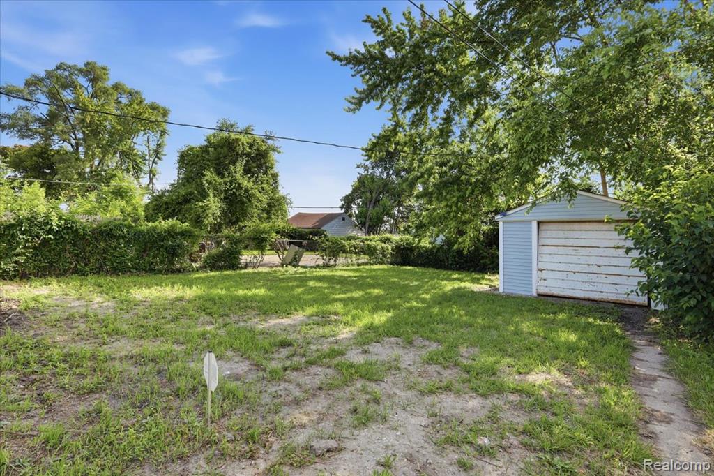 20182 Dequindre Street, Detroit, MI 48234 — Photo 37