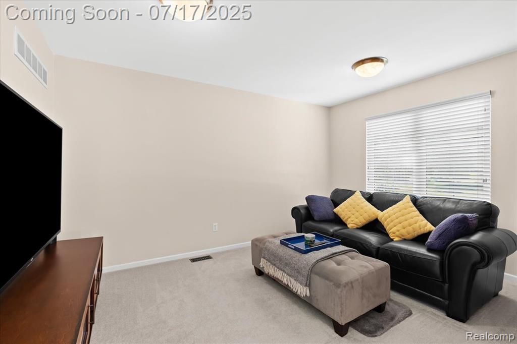 610 W Oxhill Drive, White Lake, MI — Photo 6