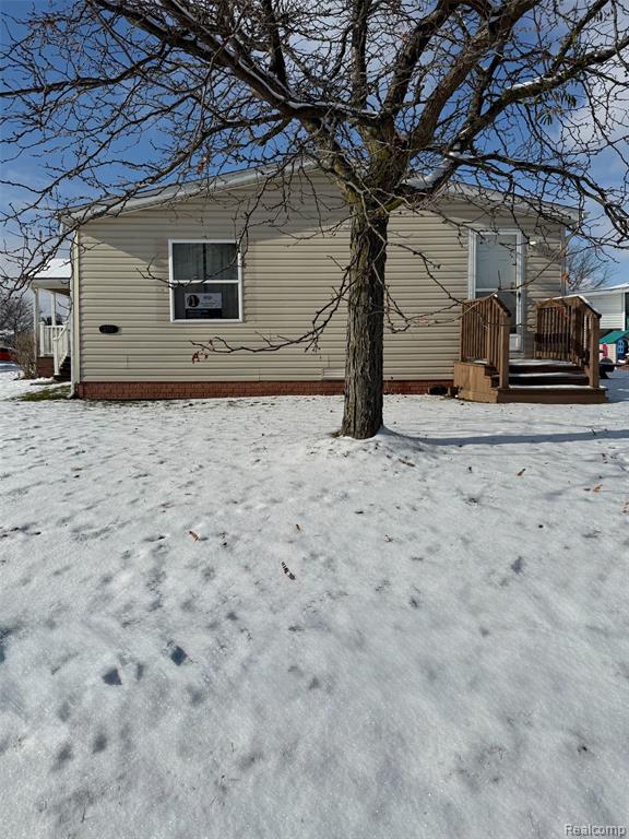 8737 Daniel Drive, Newport, MI 48166 — Photo 24