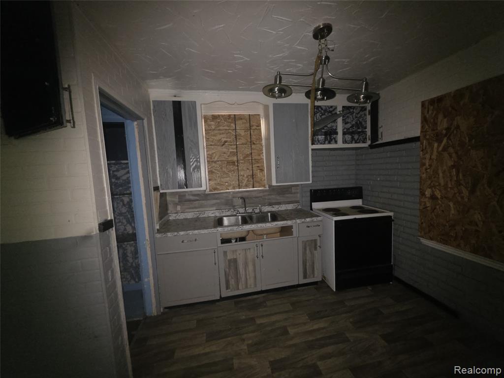 6809 Brimson Street, Hamtramck, MI 48212 — Photo 3