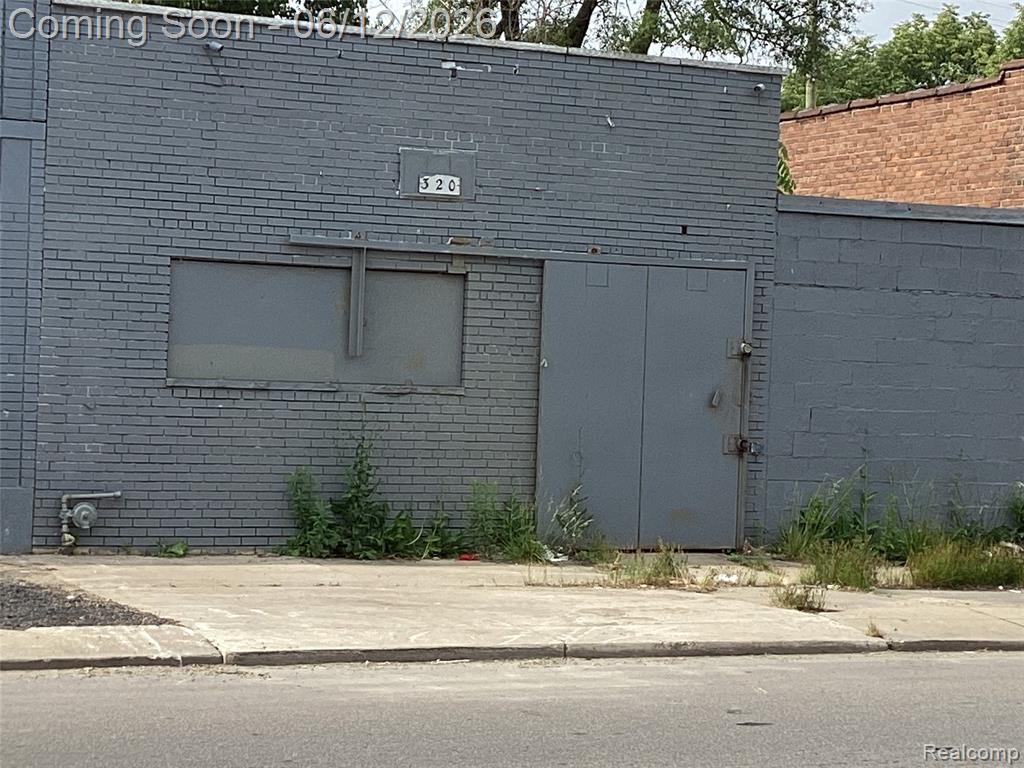 320 E State Fair, Highland Park, MI 48203