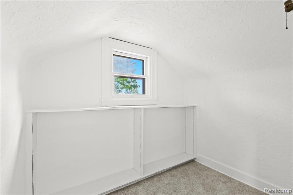 5307 Three Mile Drive, Detroit, MI 48224 — Photo 21