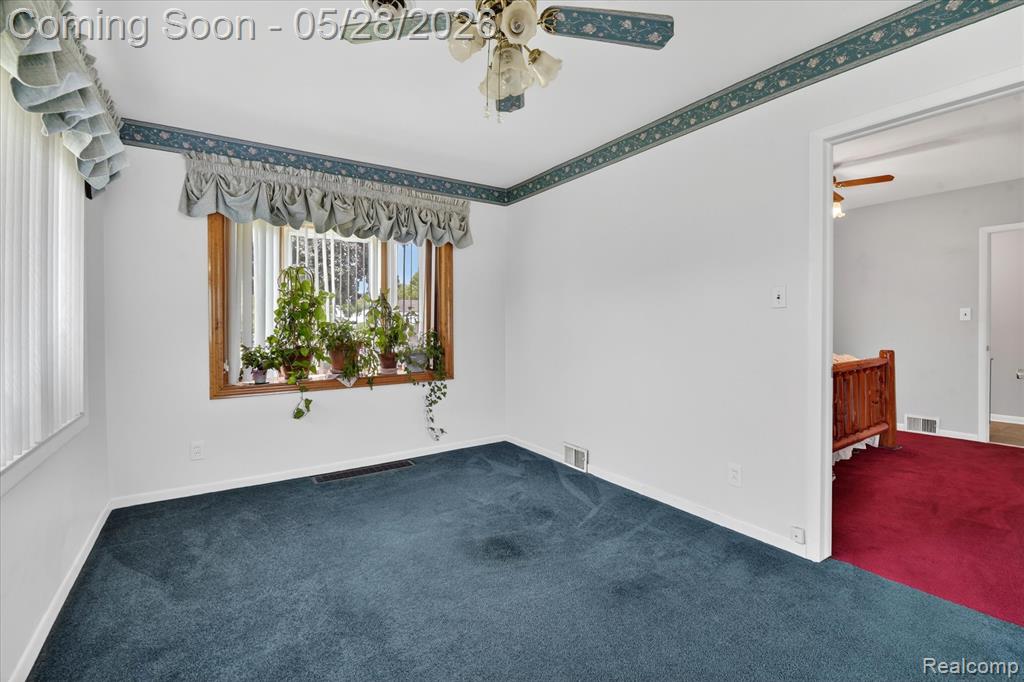 29886 Pointe Drive, Rockwood, MI — Photo 11