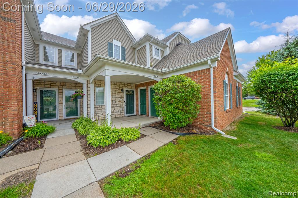 54726 Monarch Drive, Utica, MI 48316 — Photo 2