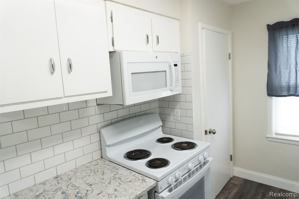 4410 Brunswick Avenue, Flint, MI 48507 — Photo 19