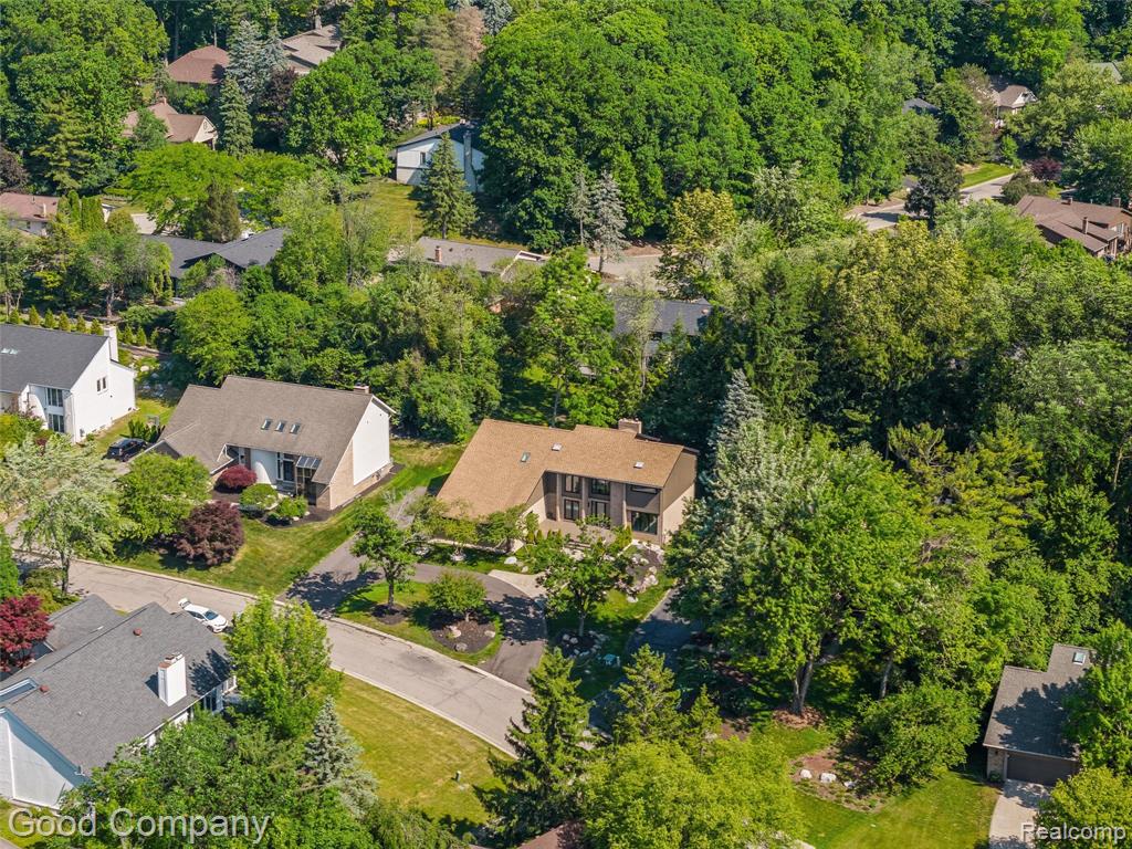 3176 Chambord Drive, West Bloomfield, MI 48323 — Photo 58