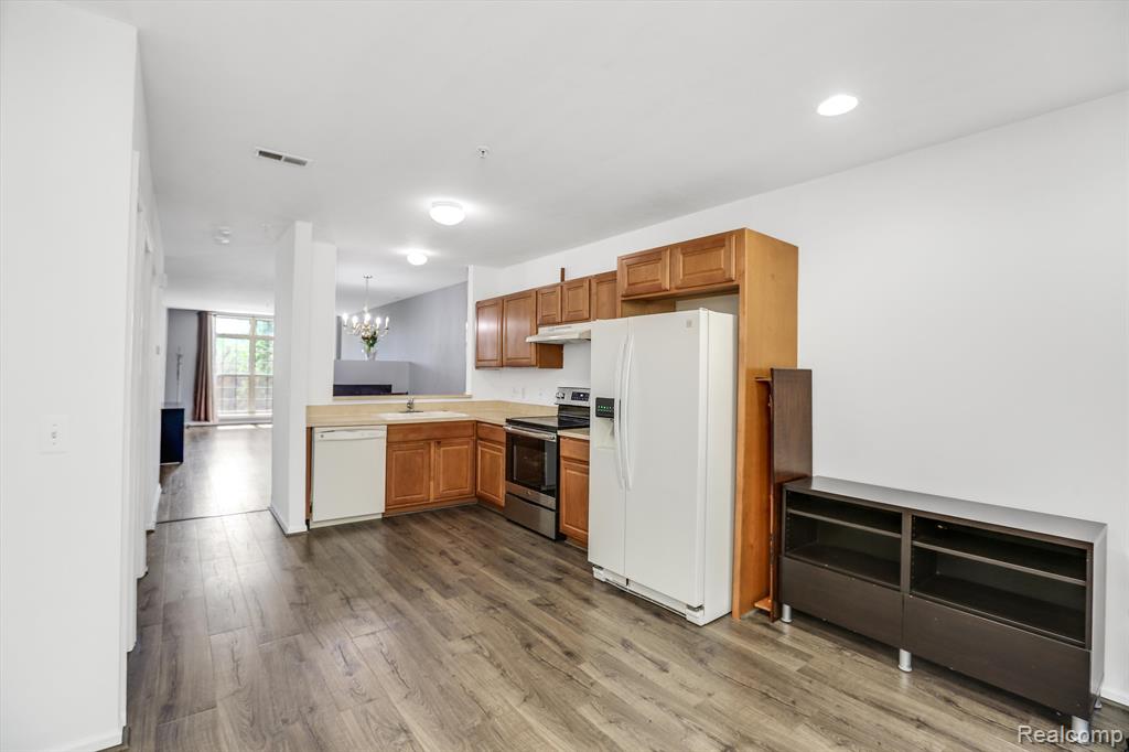 39410 SPRINGWATER Drive, Northville, MI 48168 — Photo 14
