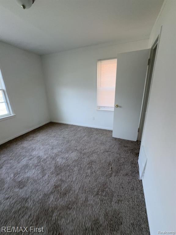 8638 HEYDEN Street, Detroit, MI 48228 — Photo 3